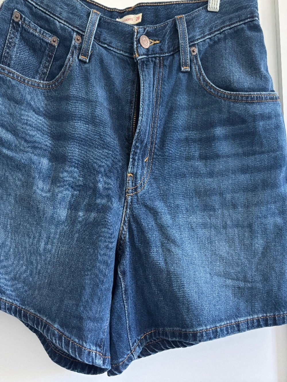 Levi's Cinch High-Rise Jean Shorts - Picture 8 of 10